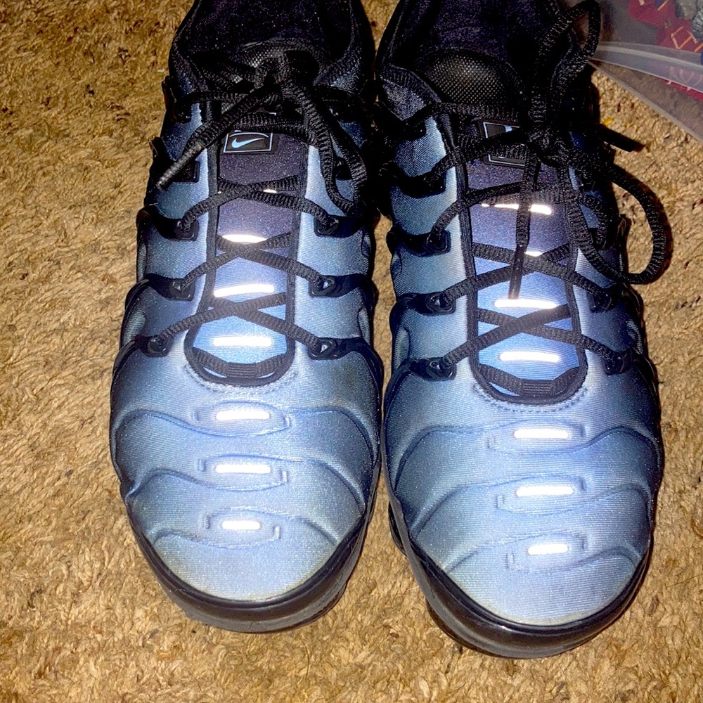 aluminum blue Nike Vapor max pluses